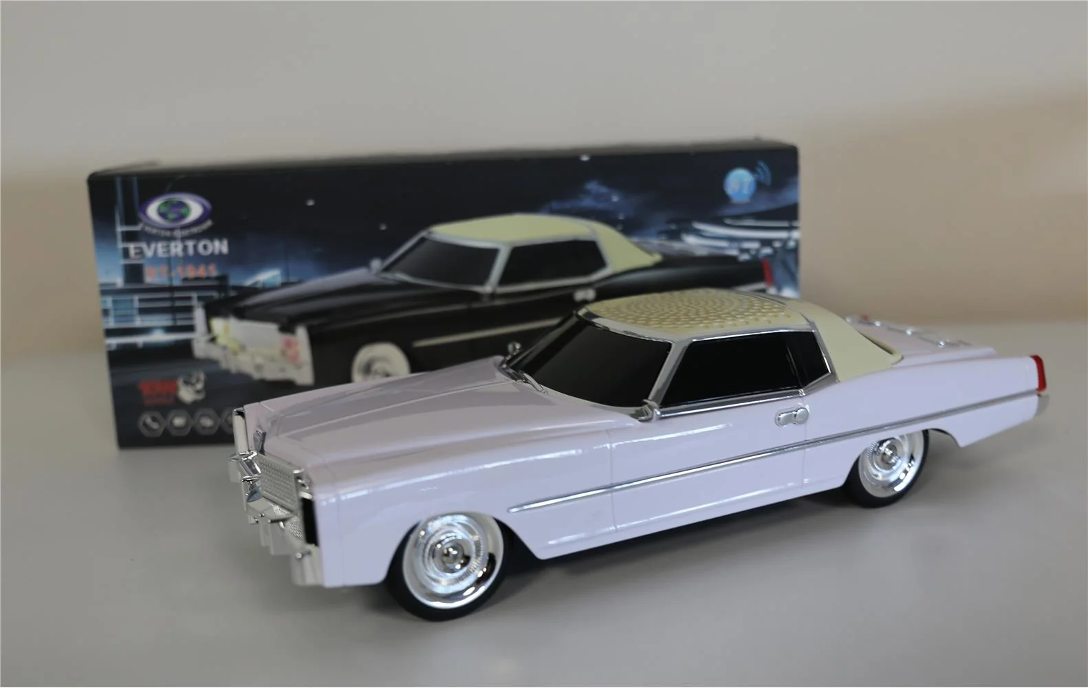 EVERTON RT-1941  Beyaz Arabalı  Bluetooth Fm-Usb-Tf-Aux Şarjlı Nostaljik Radyo