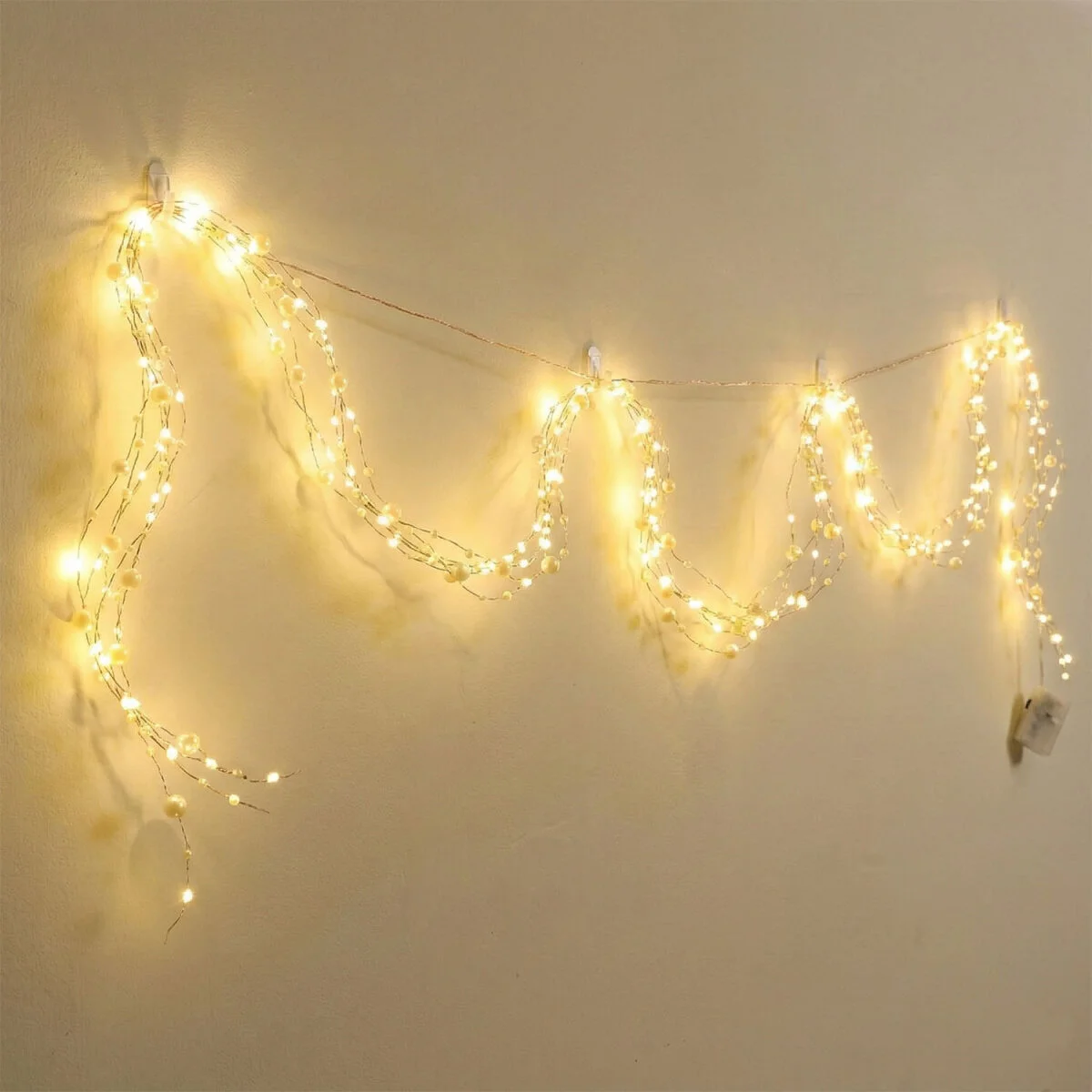 PANTHER PT-104 PİLLİ LED IŞIK 2M - İNCİ